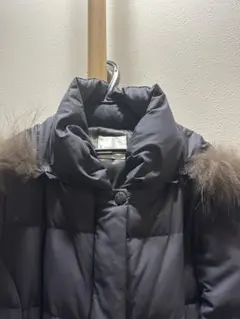 組曲フード付きロングダウンジャケット 黒みたいなグレー