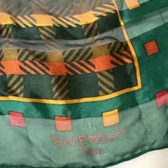 GIVENCHY 幾何学模様 シルクスカーフ