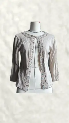 ビーズ装飾付きカーディガン