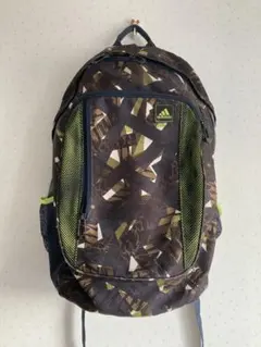 adidas カモフラージュ リュック