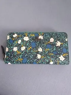 COACH 花柄レザー長財布　中古品