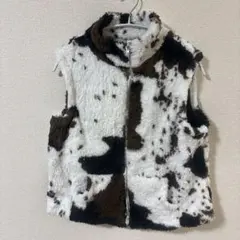 1点もの⭐️【M】牛柄 もこもこ 前ジップ フリースベスト