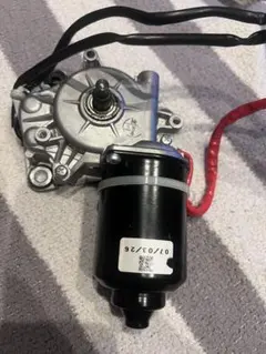 アルファード10系　後期　右スライドドアモーターDENSO モーターのサムネイル