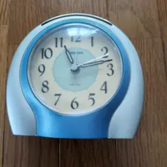 青と白のスヌーズ置時計