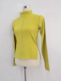 AZUL by moussy⭐︎春夏ビタミンカラー⭐︎長袖カットソーS【中古】C32