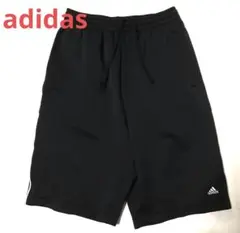 adidas　黒　ショートパンツ