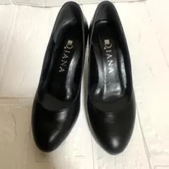 DIANA（ダイアナ）黒のレザープレーンパンプス