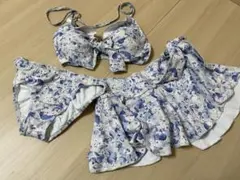 【LAISSÉ PASSÉ】フラワープリント セパレート水着 Mのサムネイル