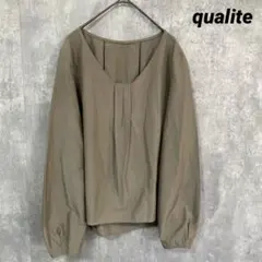 qualite カリテ　薄手　長袖　Vネック ブラウス　透け感あり　日本製　Mのサムネイル