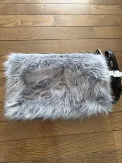ファー素材 グレー クラッチバッグ