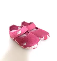 New Balance キッズサンダル ピンク　15センチ