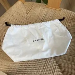 CHANEL シャネル　ホワイト巾着袋　ノベルティ　ポーチ