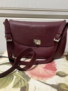 FURLA CiliegiaD バーガンディ レザー ショルダーバッグ - メルカリ