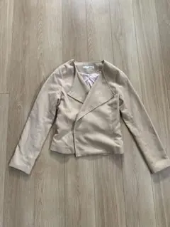 ベージュ ノーカラージャケット