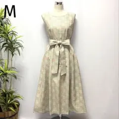 着物リメイク❀白大島紬フレアーワンピース❀麻の葉模様上質正絹