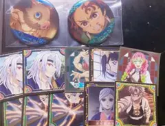 鬼滅の刃　場面写ホログラム缶バッジ　炭治郎伊之助　シール烈伝4 甘露寺宇髄など