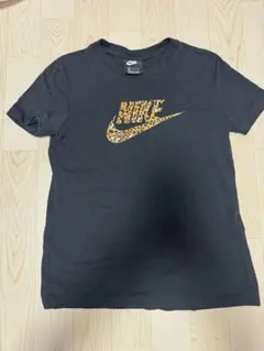 NIKE ナイキ　Tシャツ　ブラック✖︎レオパード柄のサムネイル