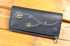 スタッズ ミドルウォレット 革色黒 糸色黒 ハトメ小判カン付き