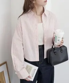 Discoat ストライプクロップドシャツ