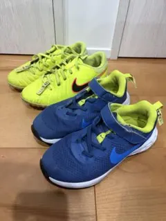 値下げ！NIKE キッズスニーカー 2足セット　クリーニング業者でクリーニング済