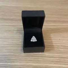 ラペルピン
