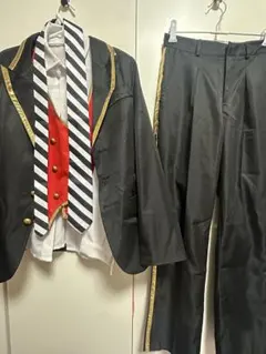 ツイステ ハーツラビュル寮 制服