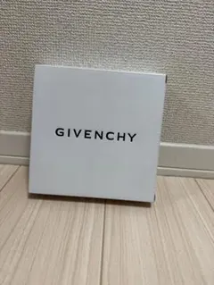 GIVENCHY ホワイト皿セットのサムネイル