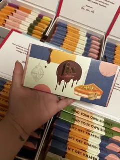 新入荷FIX DESSERT 人気ドバイチョコレート一枚 - メルカリ