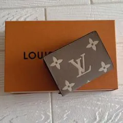 希少✨LOUIS VUITTON ノベルティ ロゴマーク 二つ折り財布