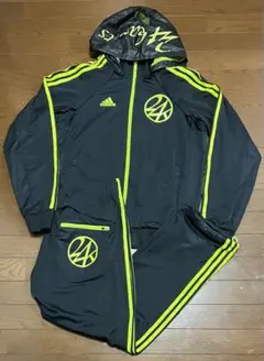 Item thumbnail for item 701b773a-e5fc-4385-b52d-357f3b41e6de