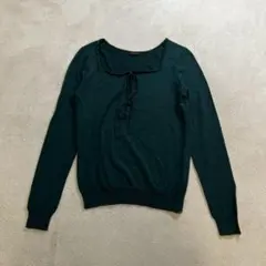 【美品】CROLLA 長袖 スクエアネック ニット グリーンのサムネイル