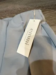 破格 emmi ストレートパンツ ブルーのサムネイル