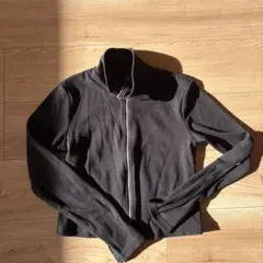 GUのジップアップジャケット