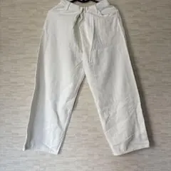 ストレートパンツ