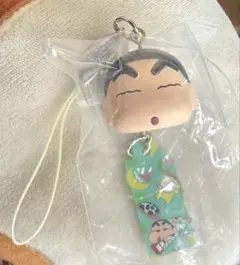 クレヨンしんちゃん　ゆらゆらフェイスミニチャーム　しんちゃんB ガチャ