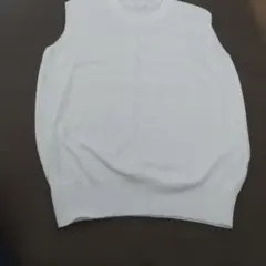 GU ノースリーブセーター Mサイズ