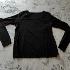 スペッチオ 黒 Tシャツ