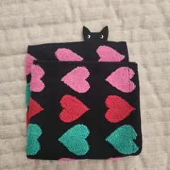 Atsuko Matano ハンドタオル 黒 猫 ハートのサムネイル