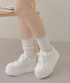 プレート付厚底スニーカー CHICO アイボリー