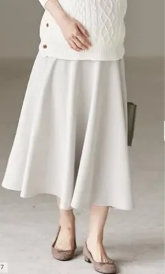 お値下げ❣️マタニティ　エンジェリーベ　マタニティ　ミモレ丈　フレアスカートのサムネイル