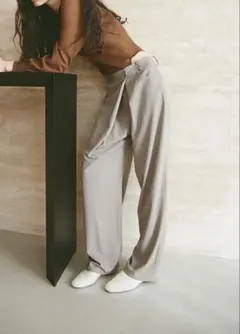 MINAMI TANAKA×CLANE SLASH TUCK SLACKS - メルカリ