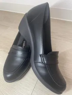 【リゲッタ】お値下げしました♪ローファーレディースヒール 【シャイニーブラック】のサムネイル