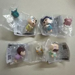 クレヨンしんちゃん baby よちよちおさんぽ　4種　ガチャ