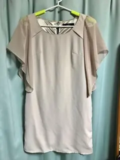 salire 半袖 ワンピース　ベージュ シフォン袖のサムネイル