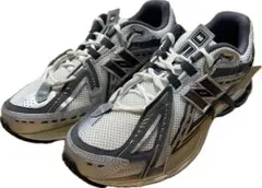 p*5様 New Balance 1906R スニーカー たきまき 滝沢眞紀子 - メルカリ