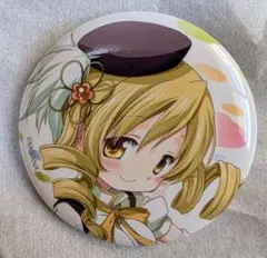 魔法少女まどか☆マギカ 巴マミ 缶バッジ - メルカリ