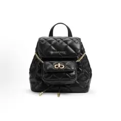 CHARLES & KEITH ブラックリュックのサムネイル
