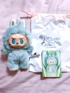 ラブブ big into energy キャラクターグッズ