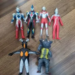 ウルトラマンシリーズソフビ　セット売りのサムネイル
