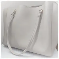 《40%OFF！》【美品】トートバッグ 大容量 A4 きれいめ ホワイト系